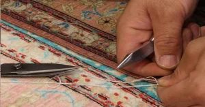 Read more about the article شیرازه‌دوزی در تهران؛ راهنمای ترمیم لبه فرش برای مبتدی‌ها